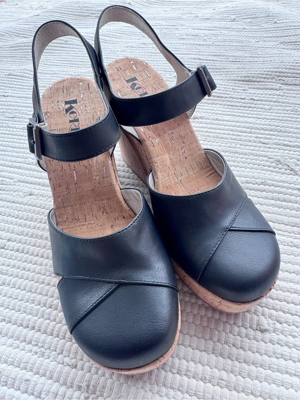 Korks Black Cork Platform Wedge Sandals Size 11 Retro Boho Platform